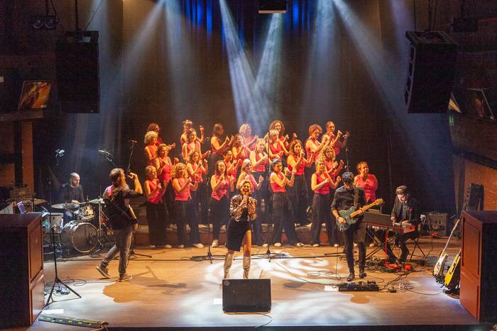 Kontzertua: Earth Song Project taldearen 'Pop Revolution'