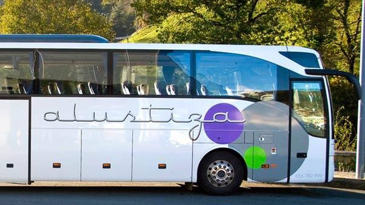 Gaueko autobus zerbitzu berezia eskainiko dute Zarauzko Euskal Jai egunerako