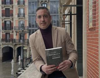 'Las voces de la Republica' liburua aurkeztuko du Joseba Eceolazak etzi