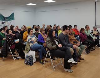 Bi minutu lehiaketan saritutako ipuinak irakurriz bukatu dute aurtengo Geure Gelatik