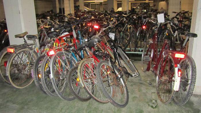 Inork erreklamatu ez dituen 80 bizikleta enkantera aterako ditu Zarauzko Udalak larunbatean