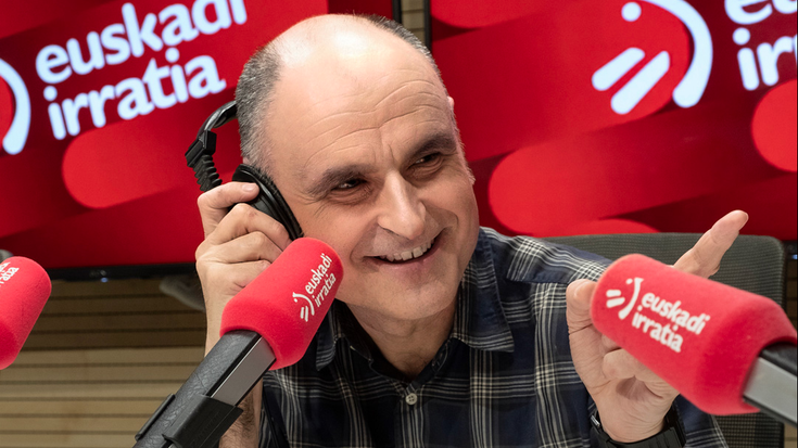 Manu Etxezortu: "Irratsaioek imajinazioa lantzeko izugarrizko aukera ematen dute"