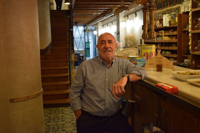 Urkok Txiki eta Otaegiri kantata eskaini zienekoa