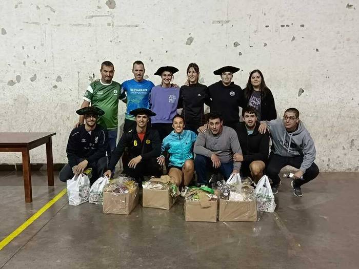 Intxausti-Imaz eta Ruiz de Larramendi-Larrañaga bikoteak nagusi, arrakasta izan duen Elosuko pilota txapelketan