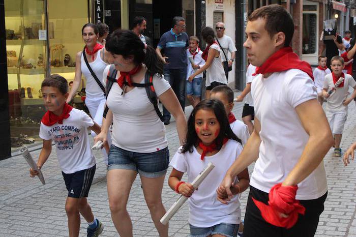 San Fermin txiki ospatuko dute datozen egunetan eskualdeko ehunka umek