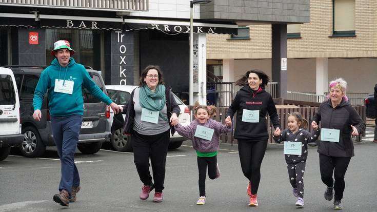 Herri guztia jarririk korrika, Aizarnazabalen urte berrirako prest dira