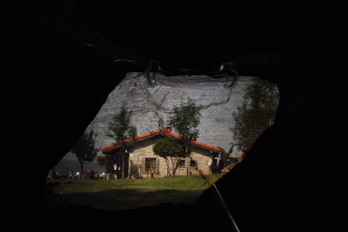 Nopodigigrafia. Eguneko argazkia: Izenburua: Otarre