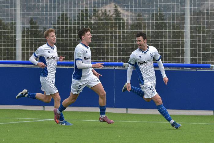 Garaipenarekin hasi du urtea Lagun Onakek