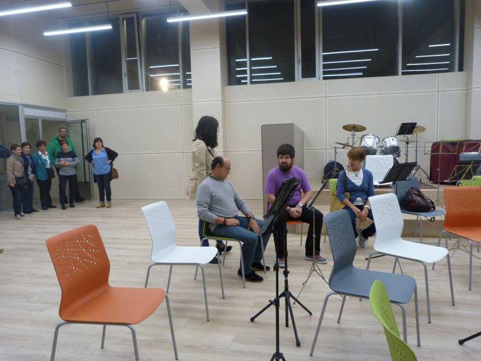 Lokal berria dute Soreasun Azpeitiko Udal Musika Bandak eta Julian Barrenetxea abesbatzak