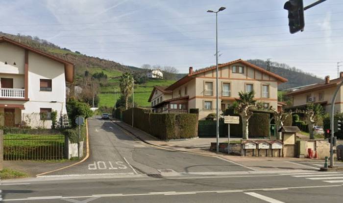 Errepidea asfaltatuko dute Enparangain eta Antzibarrena eremuetan