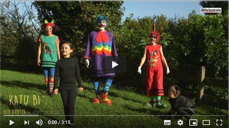 Bideoa: Euskal dantzak ditu ardatz Pirritx, Porrotx eta Marimotosen disko berriak