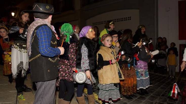 Kaldereroek bihar hasiko dituzte entseguak