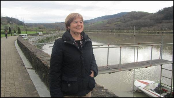 Rosi Lazkano, bertsolaria: "Ateak ireki dizkit nire adineko emakume bertsolaririk ez egoteak"