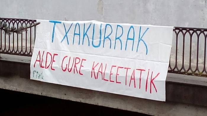 Ertzaintzaren "gehiegizko kontrola" salatu du Piztuk