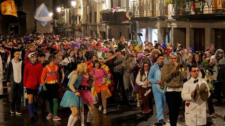 Giza uholdea, mozorro festa itzaltzeko