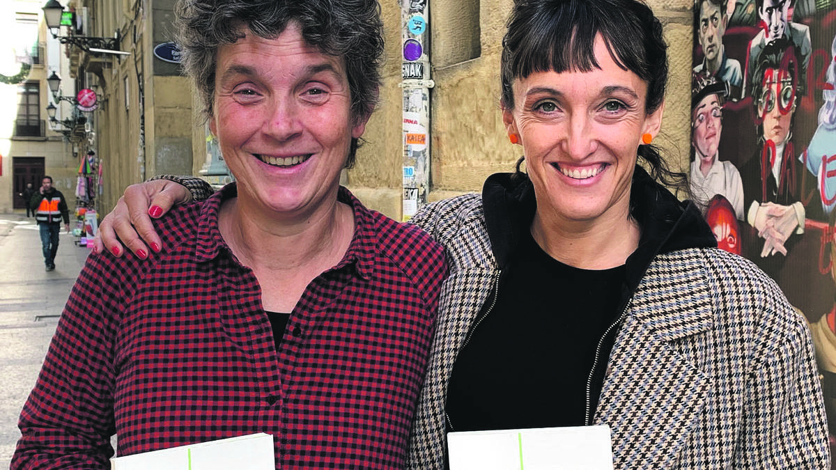 Idatziz jaso ditu esne berriketak Uxue Alberdik