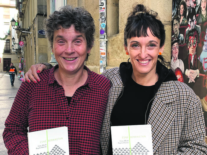 Idatziz jaso ditu esne berriketak Uxue Alberdik