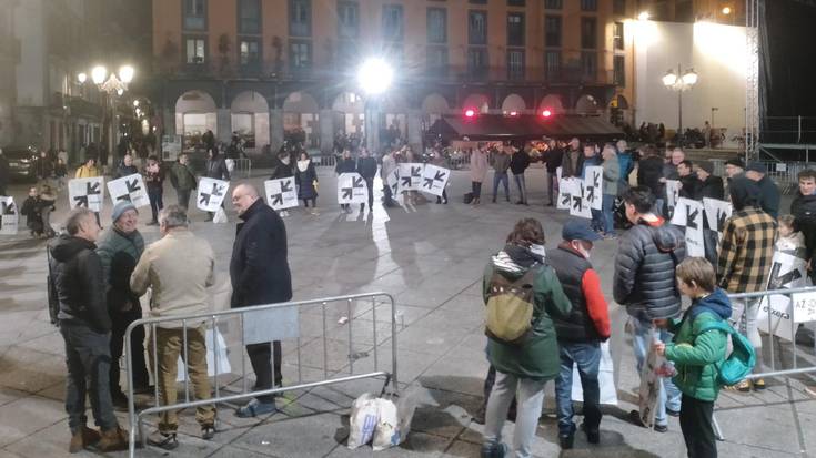 Presoen etxeratze prozesuan "urrats nabarmenak" egin dira aurten Sare Herritarraren esanetan