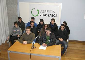 Azpeitia Zero Zaborren ustez, «hondakinak biltzeko sistemak aldaketa sakona behar du»