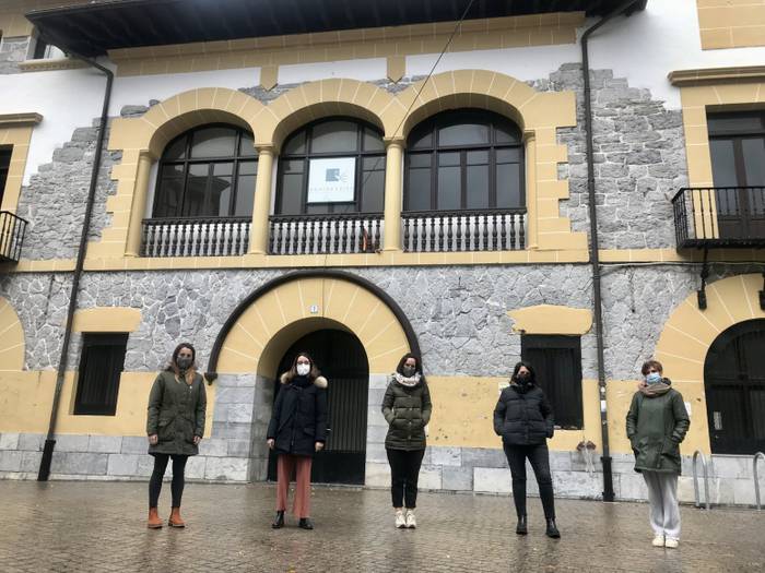 Azpeitiko Udal Euskaltegiak eta Txolartek Perez Arregi plazan izango dute egoitza berria