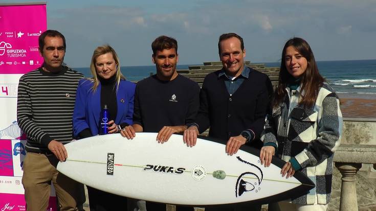 Asteburu honetan jokatuko dute Zarautz4teens surf txapelketa.