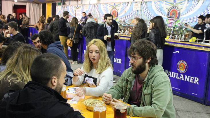 Zarauzko garagardo azoka dela eta autobus bereziak jarriko ditu Lurraldebusek