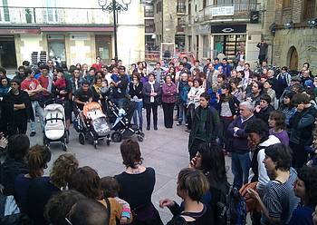 'Euskal Herriak bakea behar du' lelopean elkarretaratzea egingo dute bihar, Zarautzen