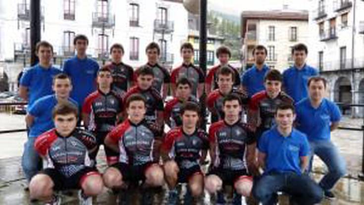 Bi lasterketa irabazi ditu asteburuan Oier Ibarguren txirrindulariak