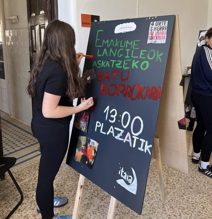 Martxoaren 8rako panelak egiteko baliatu du Itaiak lehen komitea