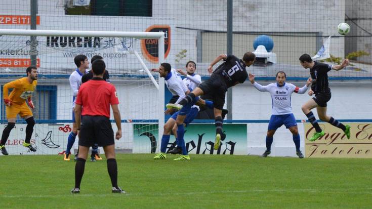 Lagun Onak futbol taldeak ezin hobeto hasi du denboraldia