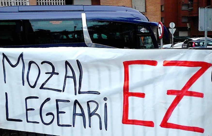 Azpeitiko Uztarria komunikabidearen salaketa bere egiten du Maxixatzeneko lan taldeak
