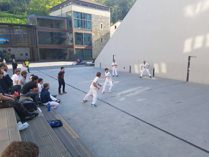 Esku pilota txapelketa herrikoirako izen-ematea zabaldu da