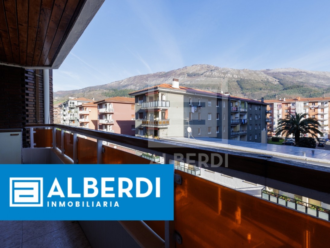 Alberdi Inmobiliaria: aukera asko eskaintzen dituen etxebizitza Julio Urkixo kalean