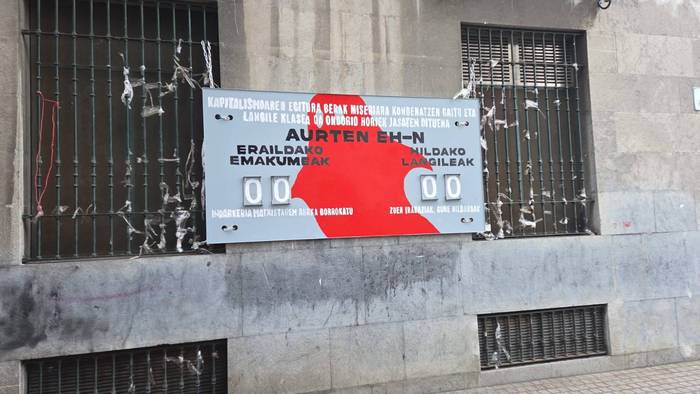 Panel informatiboa, berriro ere martxan