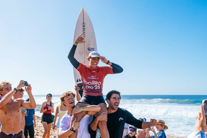 Nadia Erostarbek irabazi du Hegoafrikan jokatutako Ballito Pro txapelketa