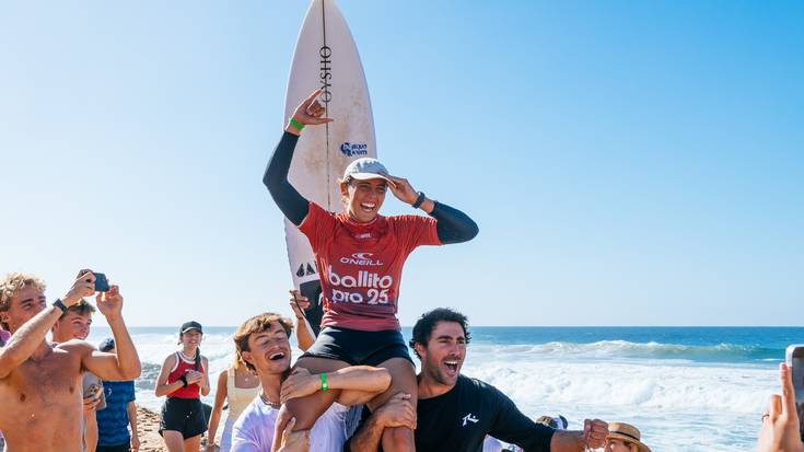 Nadia Erostarbek irabazi du Hegoafrikan jokatutako Ballito Pro txapelketa