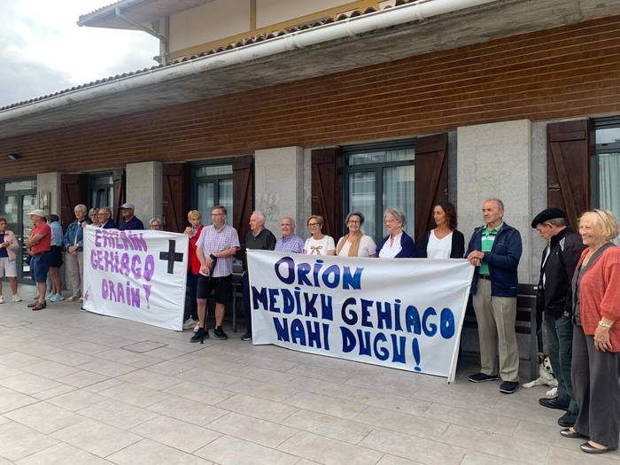 Oriotarrek osasun zerbitzu hobea eskatzen jarraitzen dute
