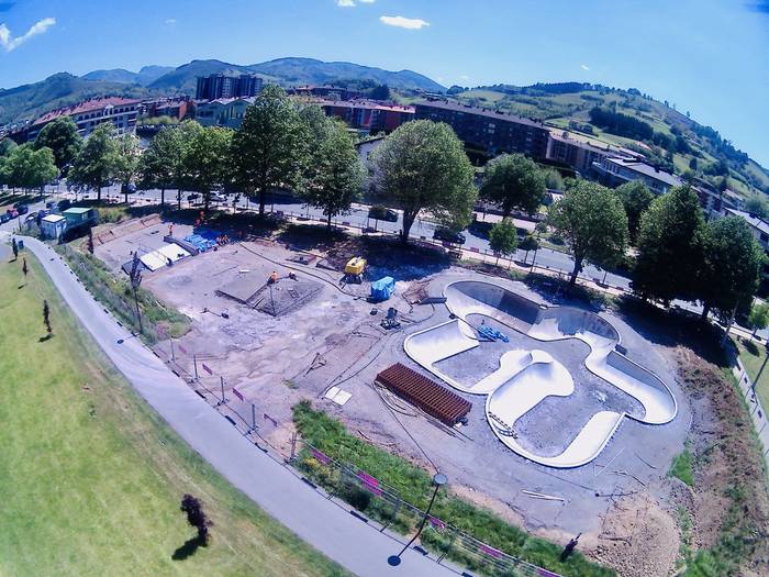 Aurreikuspenen arabera, ekainaren hasieran amaituko dituzte Azpeitiko skate parkeko obrak