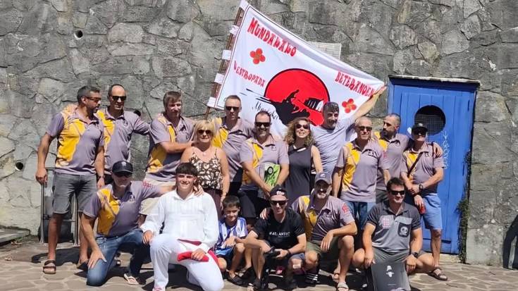 Badok 13k etxera ekarri du Mundakako Bandera