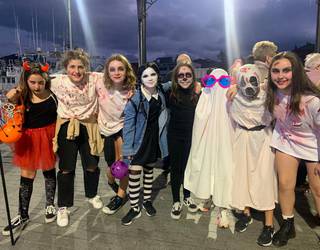 Gau Beltzeko egitaraua, prest