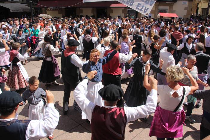 Zarauzko Euskal Jai Eguneko egitaraua