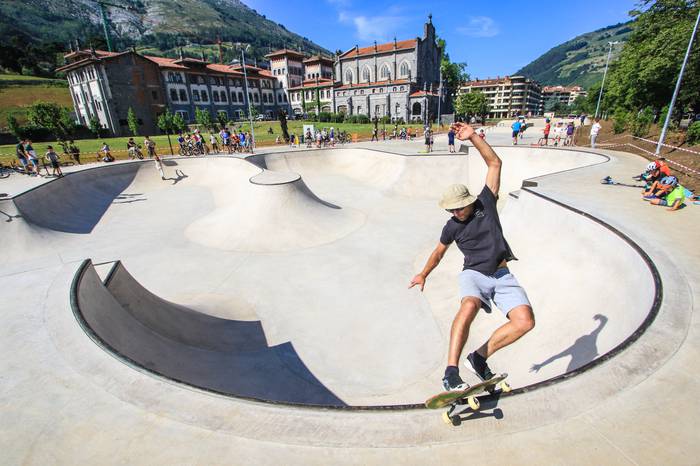 Dena prest, skate parke berriaren inaugurazio festarako