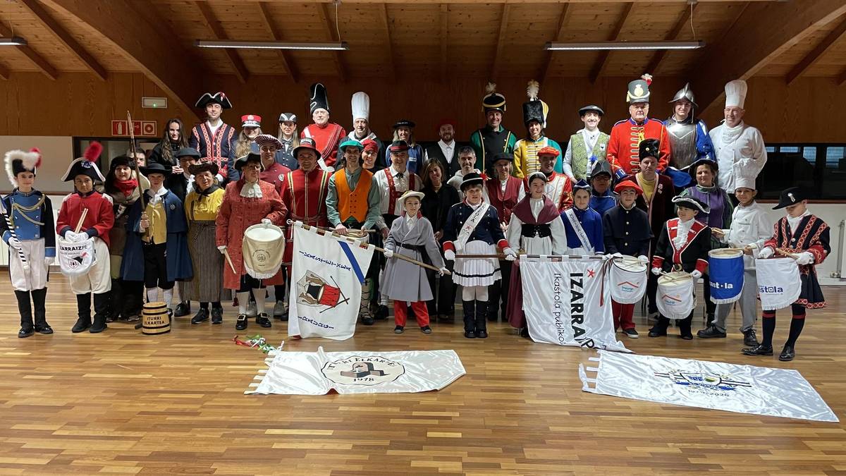 Handitzen, handitzen, danbor festa handitzen