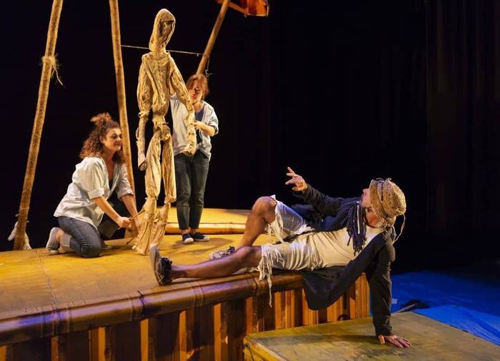 'Crusoe' antzezlana izango da ikusgai larunbatean Azpeitian