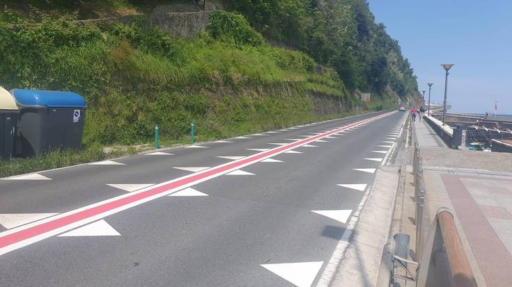 Moila ondoko errepidea pintatu dute, segurtasuna areagotzeko helburuarekin