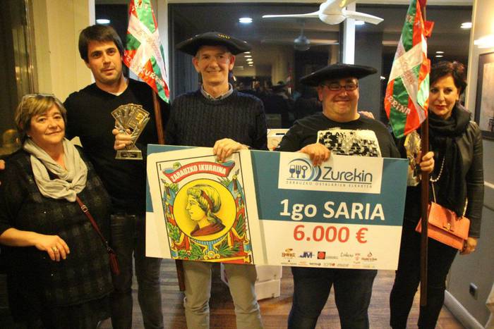 Jesus Mari Alkortak eta Mikel Kaperotxipik irabazi dute Zarauzko Ikurrina