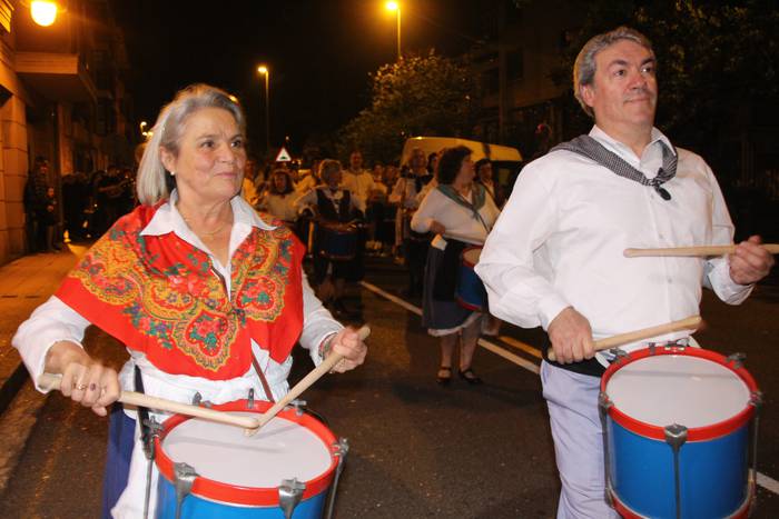 Irudietan: Santamarinetako danborrada