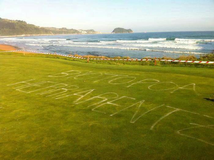 Golf zelaiko gune batzuk altxa eta 'Biotopoa herriarentzat' margotu dute