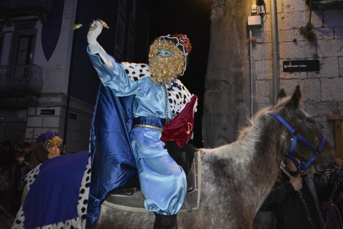 Errege Magoak Zestoara eta Arroabera bidean dira