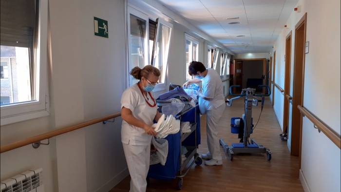 Koronabirusaren proba egin duten Azpeitiko San Martin egoitzako langile eta egoiliar guztiek negatibo eman dute